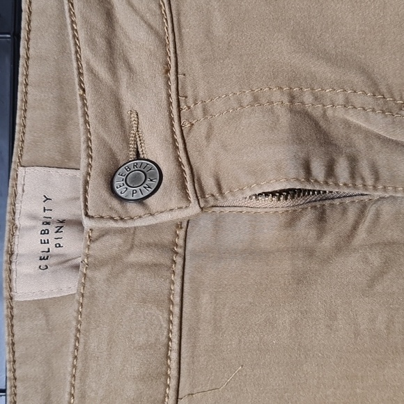 🔴 Midrise  skinny jeans, stretchy and fitted. Size 9 - Picture 2 of 8